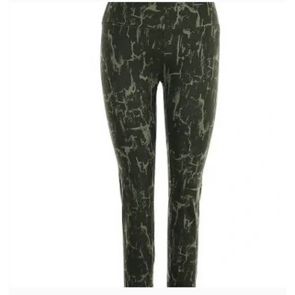 Zobha Ultra High Rise Legging in Olive Grove Distressed Crackle Size Small
